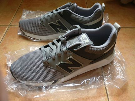 New Balance 009 Sneakers