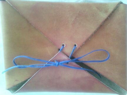 Продаю кожаную визитницу, новую