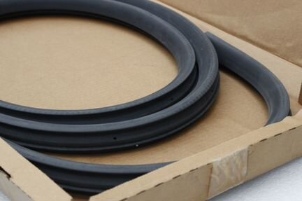 Уплотнитель двери задней Ford Focus 1998-2005