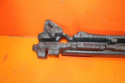 Абсорбер бампера передний Hyundai Tucson 3 TL