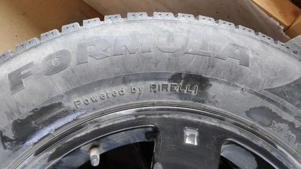 Зимние шины с дисками 215/70 R16