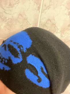 Шапка с черепом, с принтом