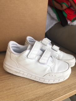 Кроссовки adidas 28р