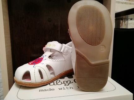 Сандалии для девочки