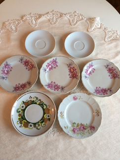 Тарелки и блюдца