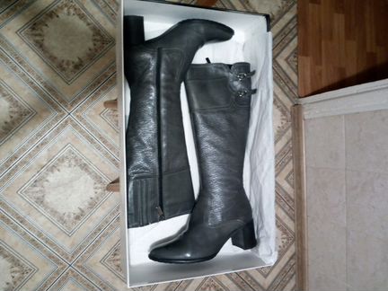 Женские сапоги