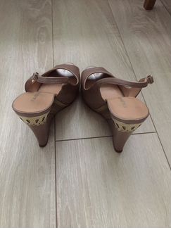 Босоножки fabiani