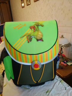 Рюкзак школьный