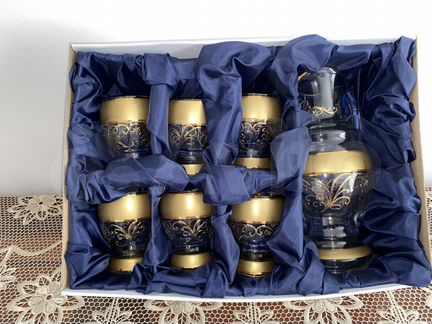 Хрустальный кувшин