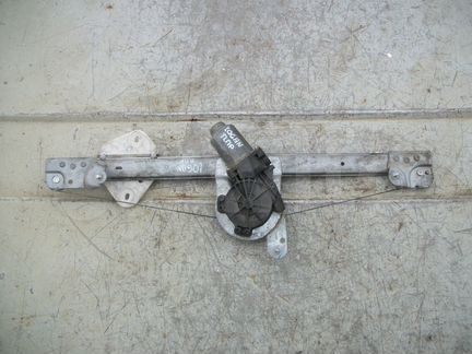 Стеклоподъемник передний правый Рено Логан