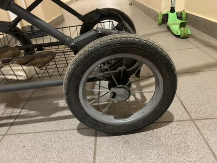 Коляска доя новорожденых Inglesina Sofia на шасси