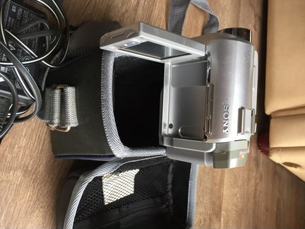 Видеокамера Sony DCR-HC30E