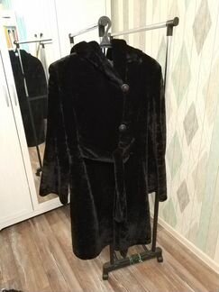 Шуба мутон черная с капюшоном 44 размер Алеф