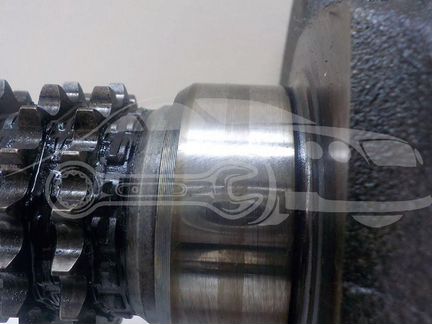 Коленвал 6120310001 mercedes benz W211 E-Klasse