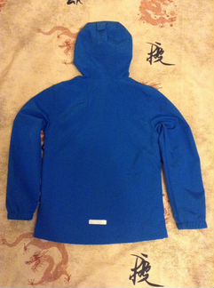 Новая куртка -Ветровка куртка icepeak синяя