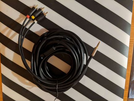 Кабель 8 метров 3,5 мм до 3 RCA