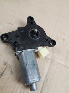 Моторчик стеклоподьемника передний правый Mercedes