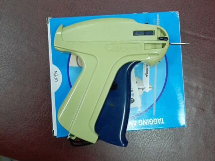 Этикет пистолет Basir