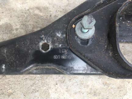 Траверса передней панели V6 8D0805851 Audi A4 b5