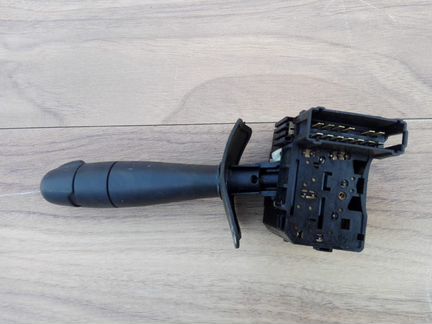 Подрулевой переключатель Renault Duster