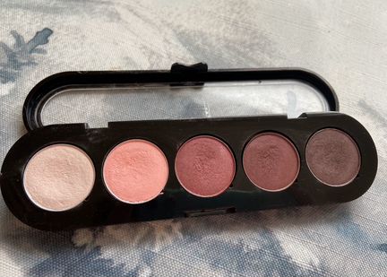 Тени make up Atelier