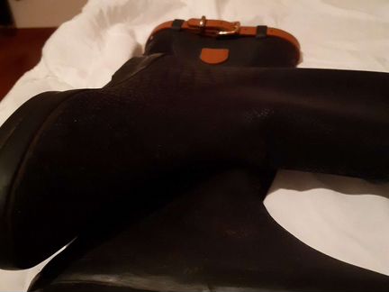 Продаются женские сапоги из резиновой кожи р.39.Пр