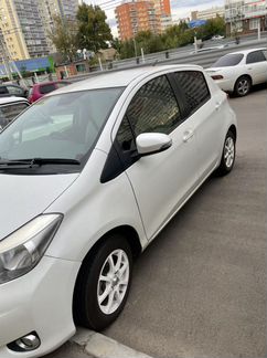 Toyota Vitz 1.0 CVT, 2012, 100 000 км