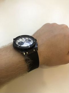 Часы Hublot