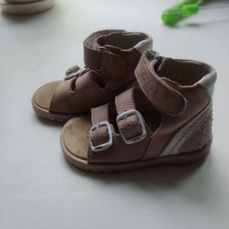 Сандалии ортопедические Totto