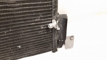 Радиатор кондиционера VW Touareg 3