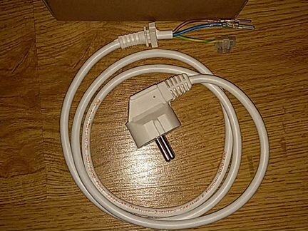 Сетевой кабель с вилкой для подключения полотенцес