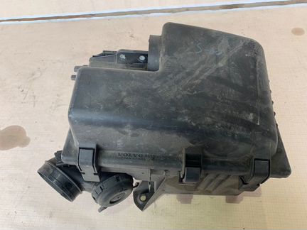 Корпус воздушного фильтра Volvo S60 1 2.4 2006
