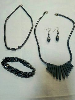 Набор украшений из гематита
