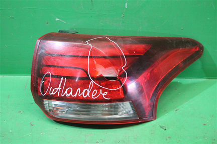 Фонарь правый Mitsubishi Outlander 3 рестайлинг