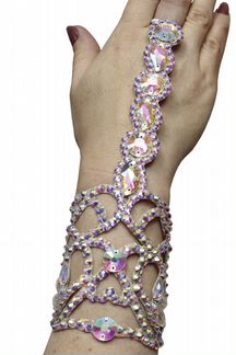 Браслет со стразами на руку (ручная работа)