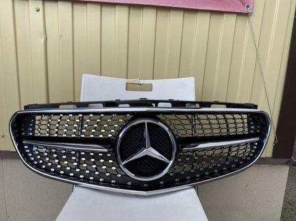 Решётка радиатора на Мерседес w-212
