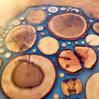 Столик из спила дерева. Столешница из срезов