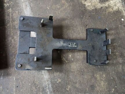 Опора для коробки передач BMW 24 0 25