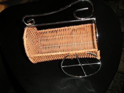 Подставка под бутылку вина