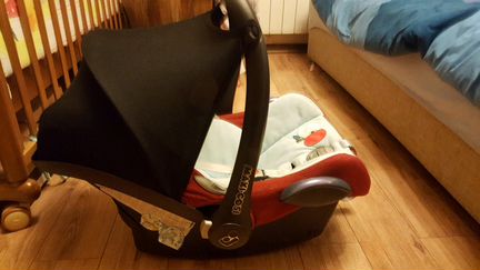 Автомобильное кресло переноска maxi cosi maxi cosi