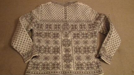 Супертеплый свитер на 10 лет