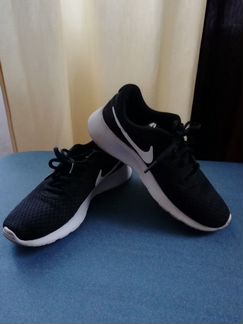 Кроссовки Nike