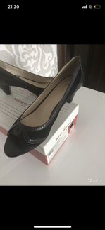 Новые Туфли - босоножки 39 размер