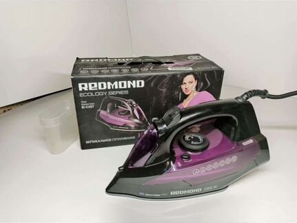 Утюг Redmond