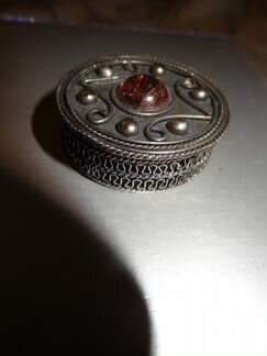 Шкатулка Ракушка перламутр,мини с камнем