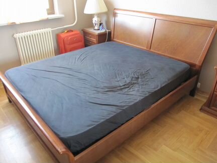 Кровать - мдф и дерево (Италия)