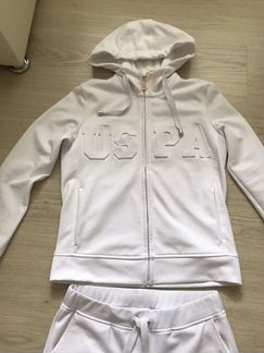 Костюм спортивный