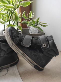 Капика ботинки демисезонные 32 размер