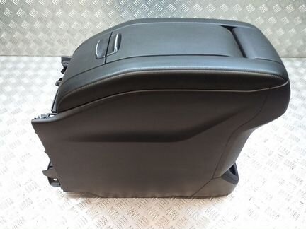 Подлокотник Toyota Highlander III U50