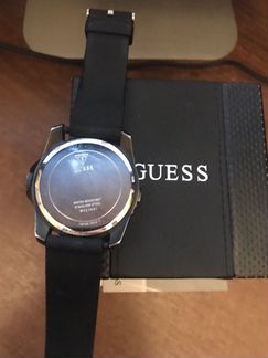 Часы Guess